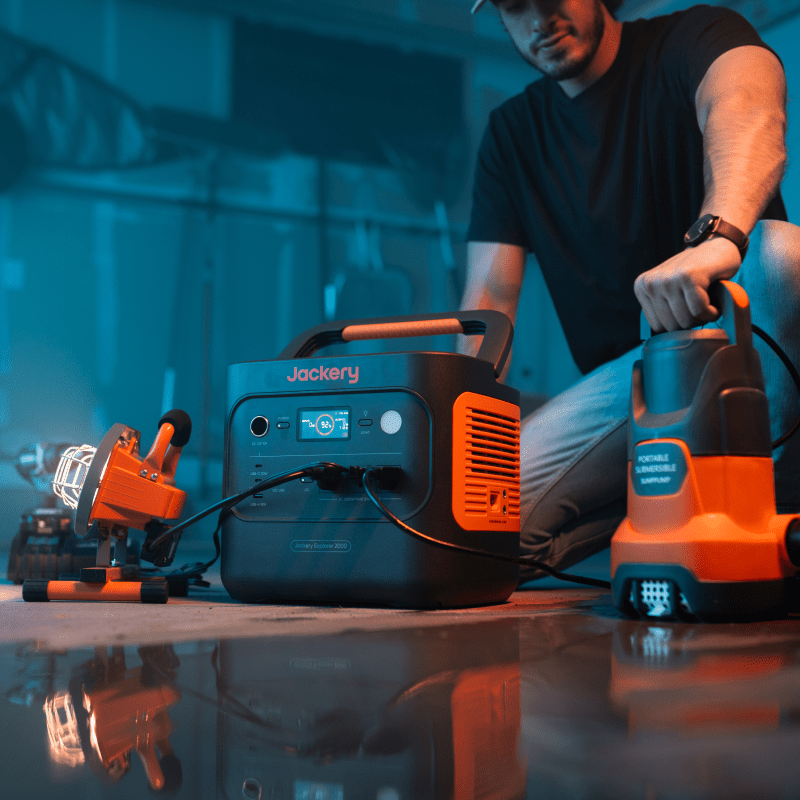 Load image into Gallery viewer, Jackery Explorer 2000 V2 Portable Power Station
